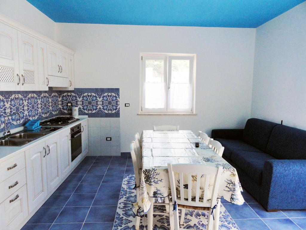 Chiaia Apartments Ponza Bilik gambar