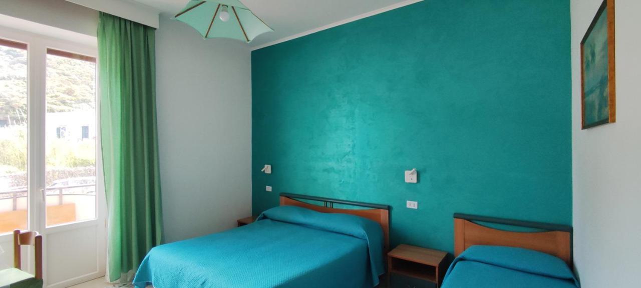 Chiaia Apartments Ponza Luaran gambar