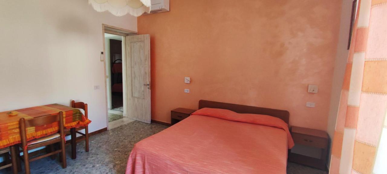 Chiaia Apartments Ponza Luaran gambar