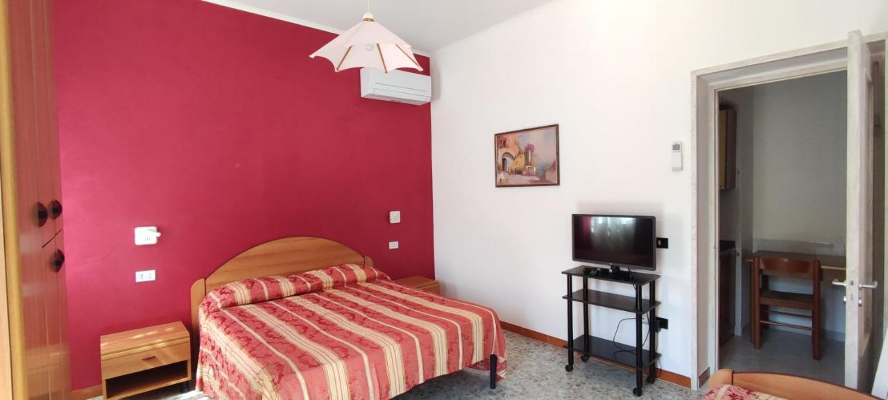 Chiaia Apartments Ponza Luaran gambar