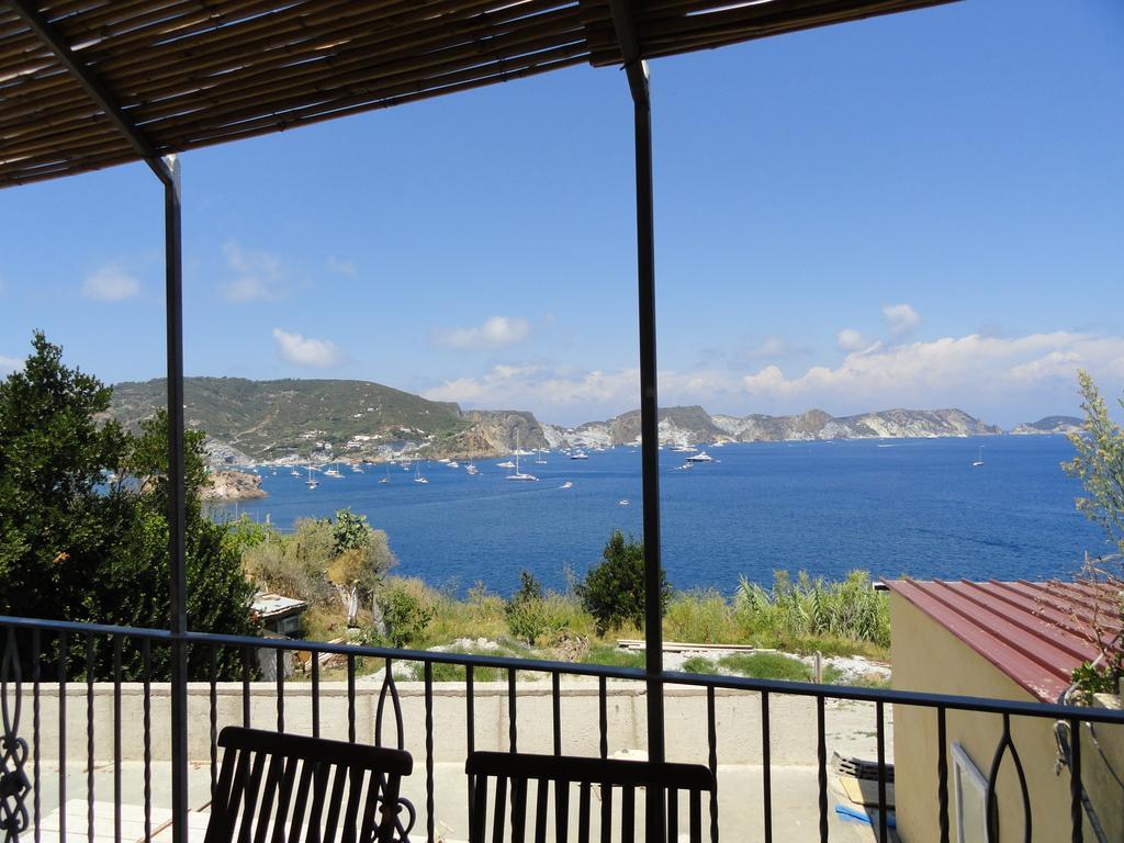 Chiaia Apartments Ponza Bilik gambar